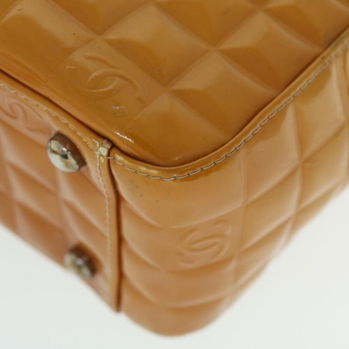 Top Quality Chanel Hand Bag Patent leather Yellow CC Auth bs7609