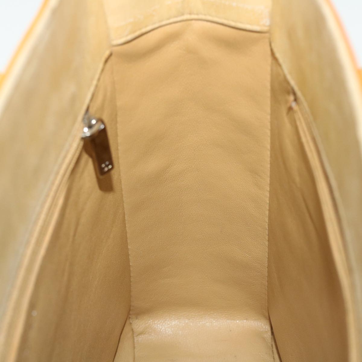 Top Quality Chanel Hand Bag Patent leather Yellow CC Auth bs7609