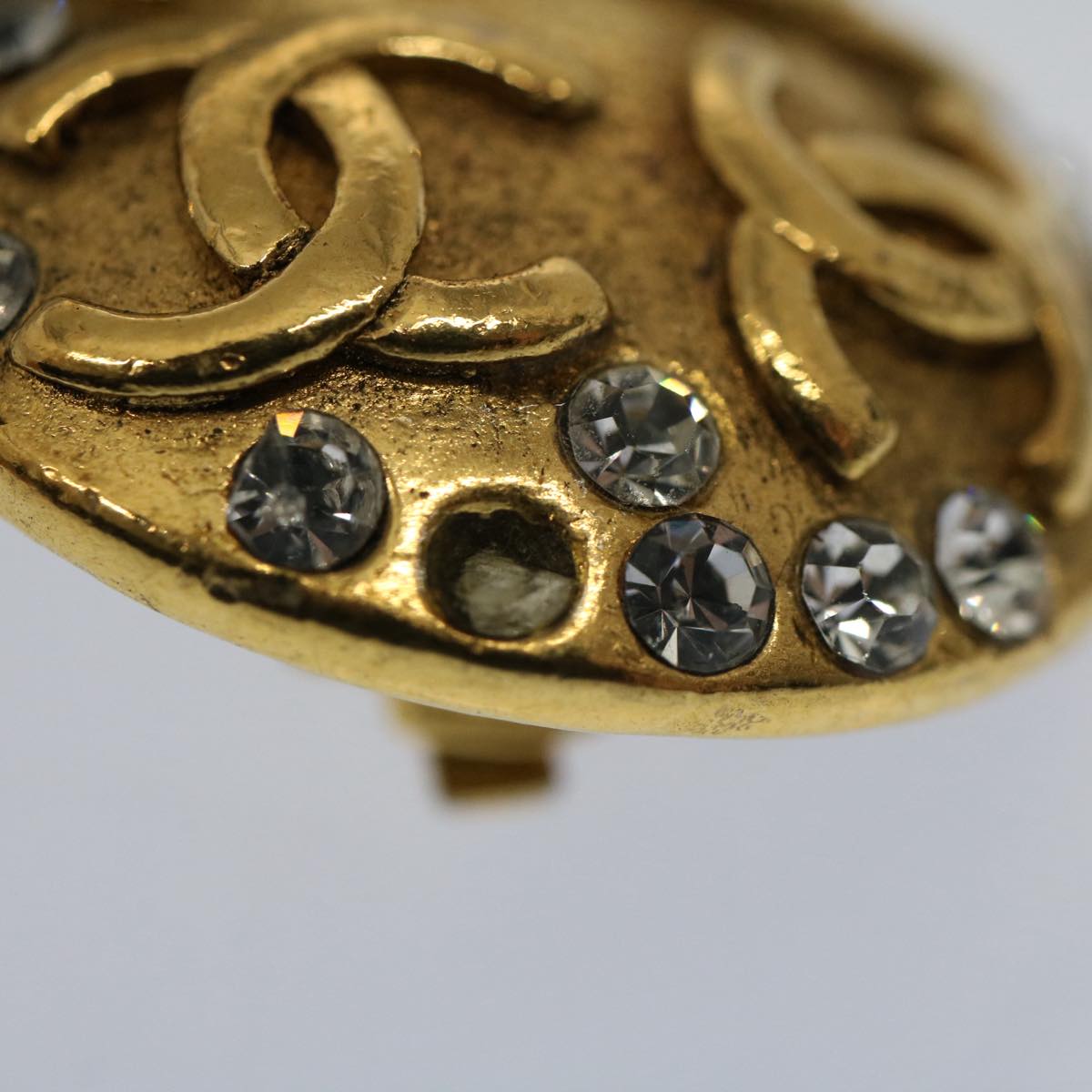 Top Quality Chanel Earring Gold Tone CC Auth bs7942