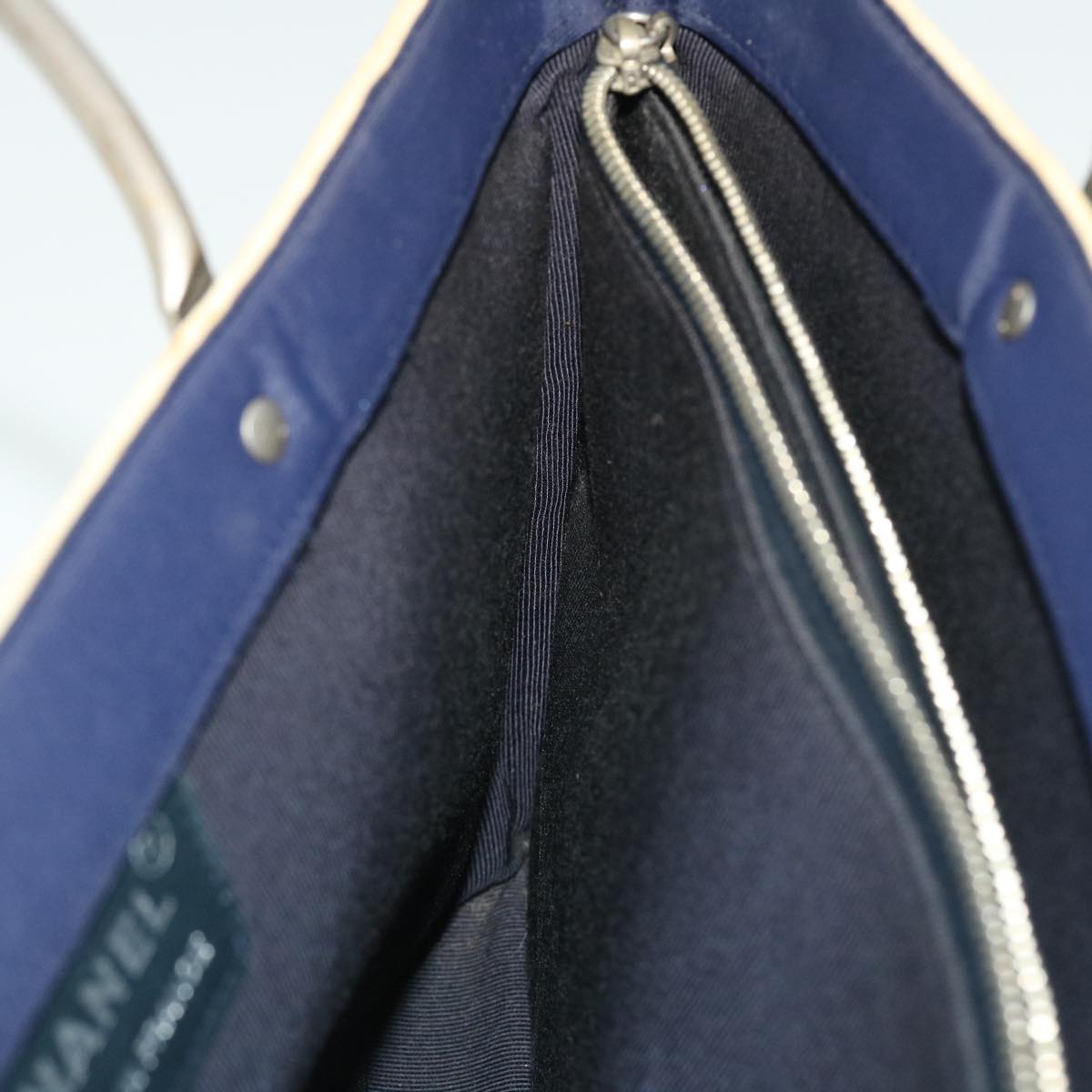 Top Quality Chanel Hand Bag Canvas Navy CC Auth bs8016