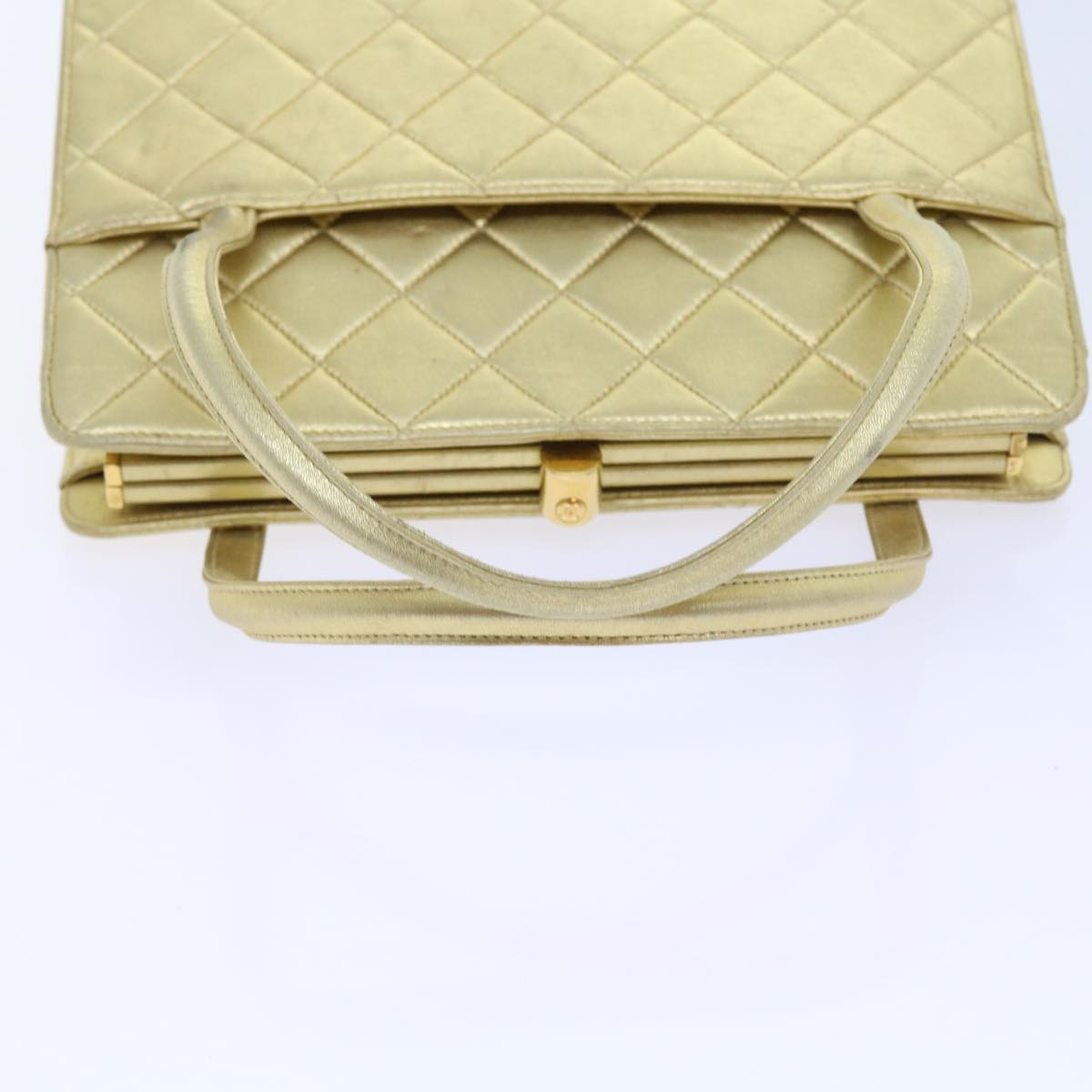 Top Quality Chanel Hand Bag Lamb Skin Gold Tone CC Auth bs9172