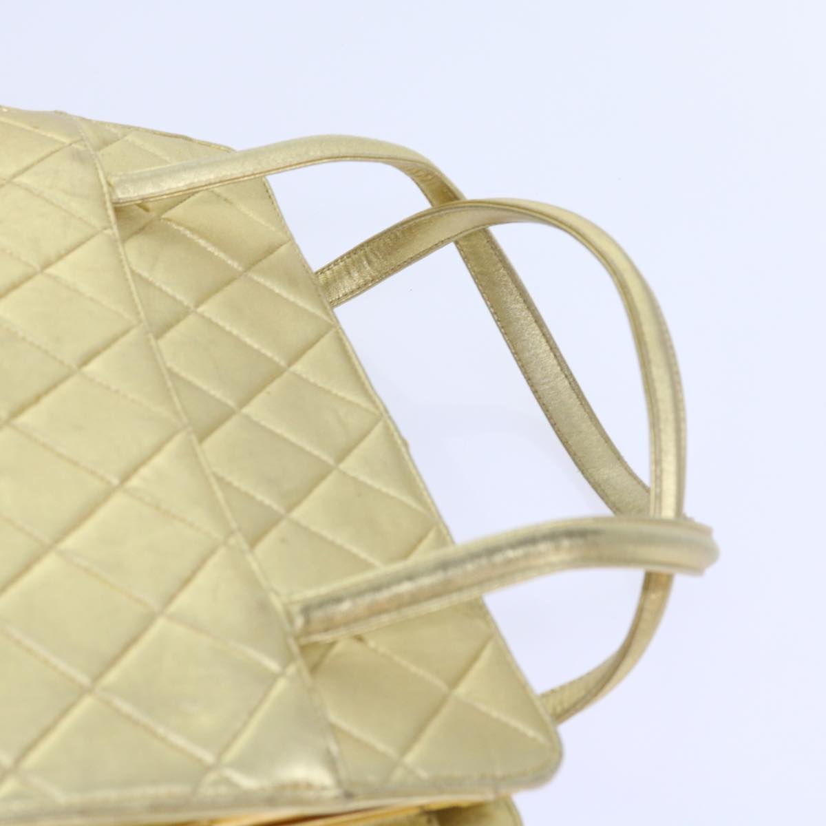 Top Quality Chanel Hand Bag Lamb Skin Gold Tone CC Auth bs9172