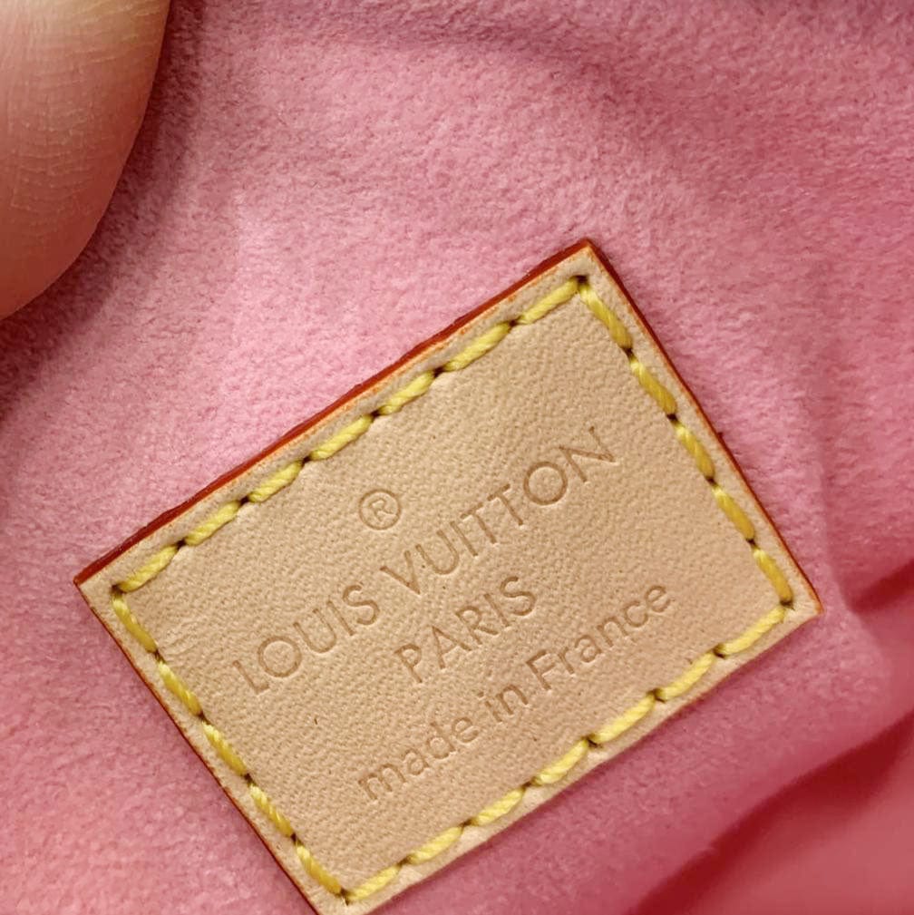 LOUIS VUITTON Nano Speedy Monogram Vernis Crossbody Bag Light Mochi Pink