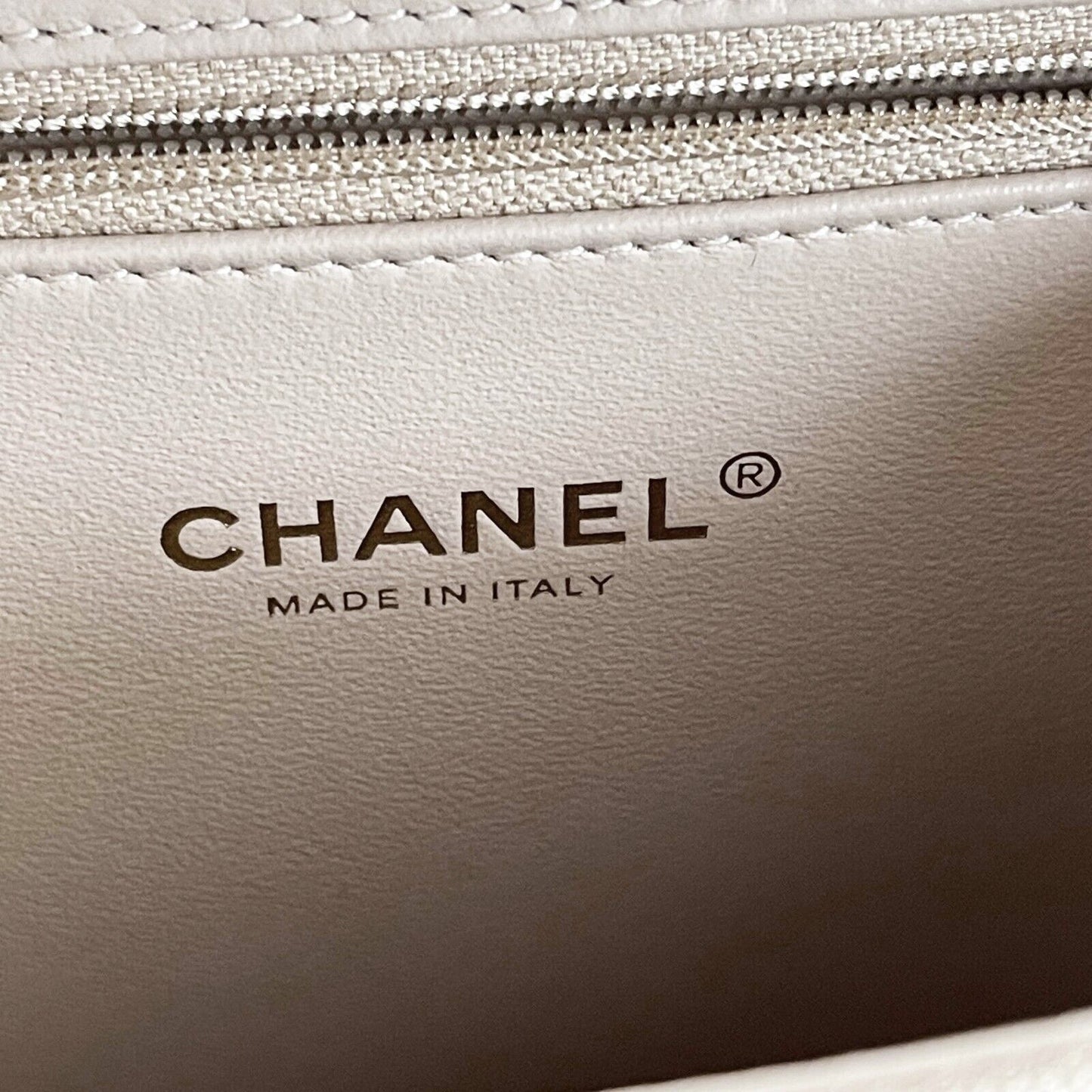 Top Quality Chanel New CC Filigree Vanity Case Medium Pink Beige Crossbody Handbag