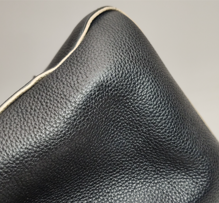 Preloved Louis Vuitton (LV) double V bag 2017year black 037850100119