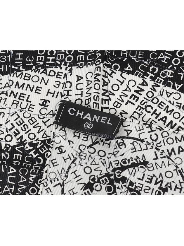 women muffler Chanel