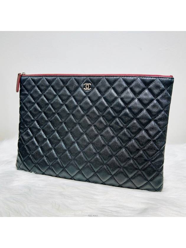 Classic Caviar Clutch Bag No 24 Chanel