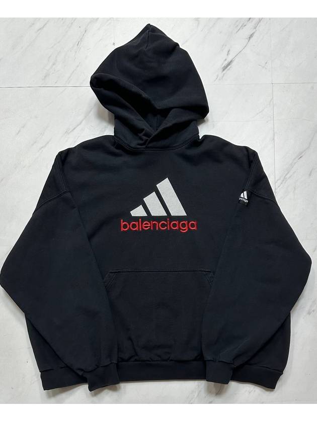 Luxury Balenciaga  x Adidas Mountain Hoodie 115
