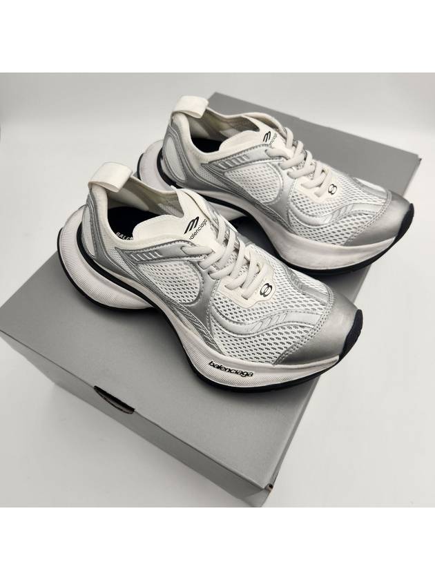Luxury Balenciaga  circuit sneakers black