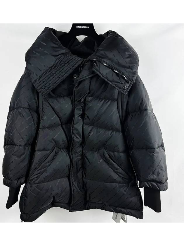 Luxury Balenciaga  WoMen's Swing Logo Puffer Down Padding Black