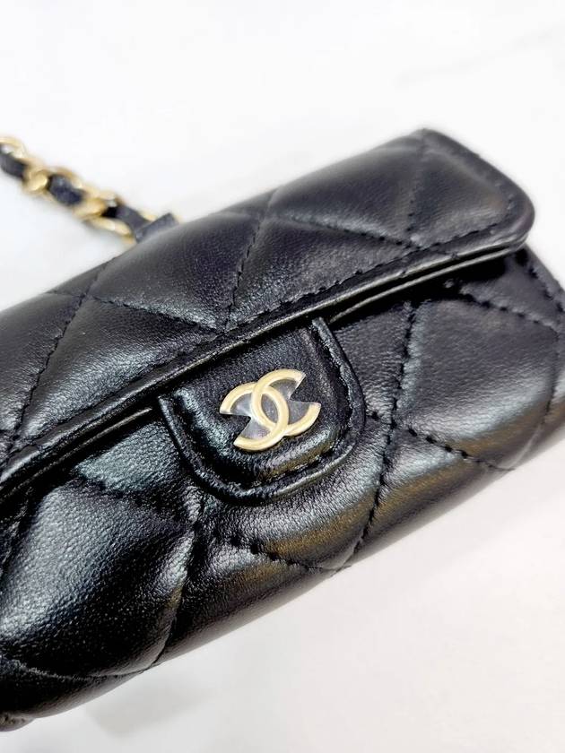 Mark Pearl Chain Organizer Black Lambskin Card Wallet Exhibition Grade AP2230 Chanel
