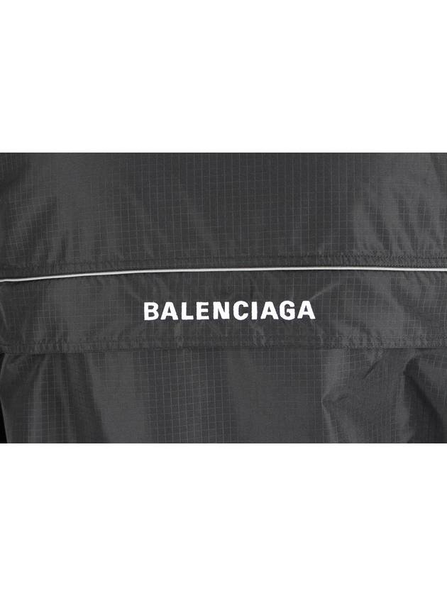Luxury Balenciaga  Anorak Windbreaker Jacket 46