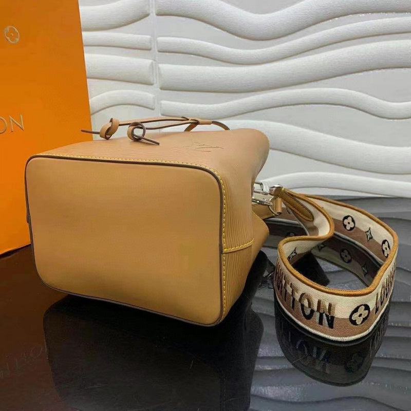 Louis Vuitton Luxury Bags 2490
