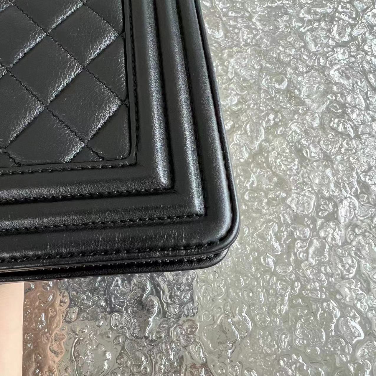 *Calfskin* Boy Old Medium 25CM Quilted Calfskin Black Leboy Golden Hardware Series 20