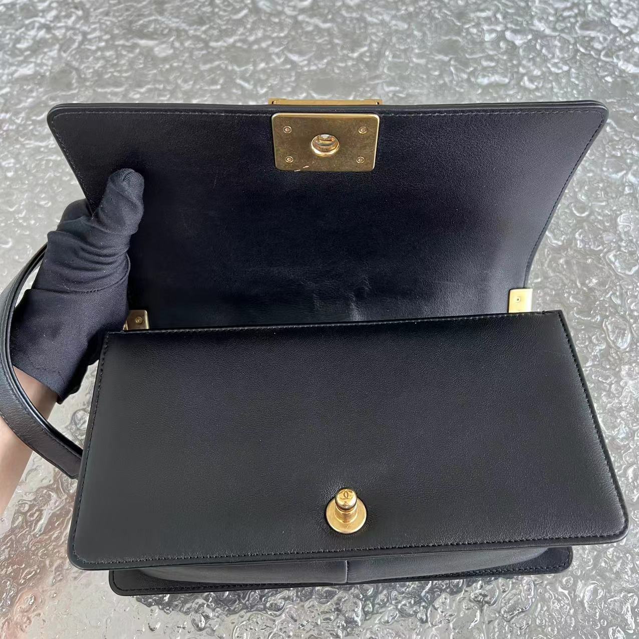 *Calfskin* Boy Old Medium 25CM Quilted Calfskin Black Leboy Golden Hardware Series 20