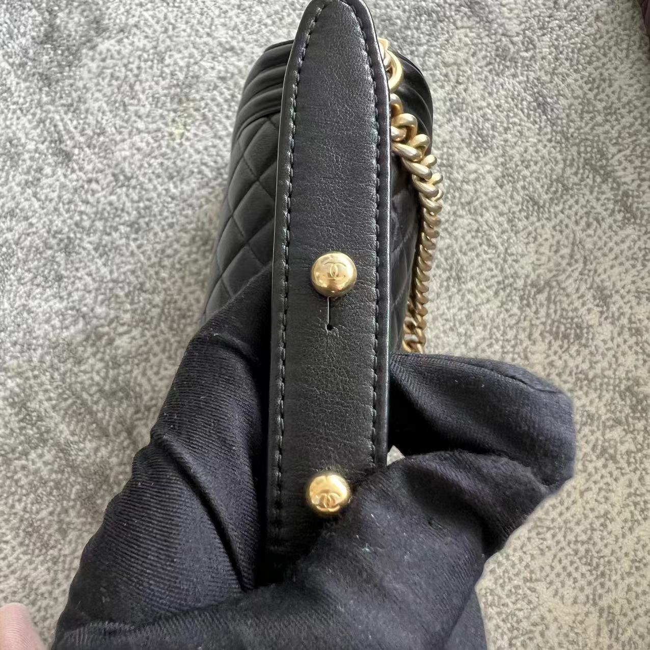 *Calfskin* Boy Old Medium 25CM Quilted Calfskin Black Leboy Golden Hardware Series 20