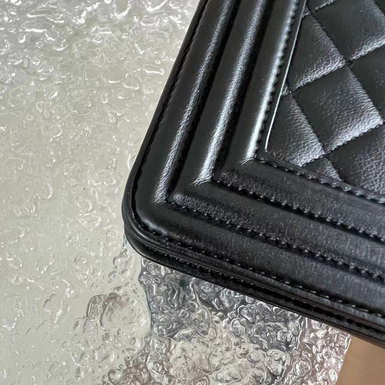 *Calfskin* Boy Old Medium 25CM Quilted Calfskin Black Leboy Golden Hardware Series 20