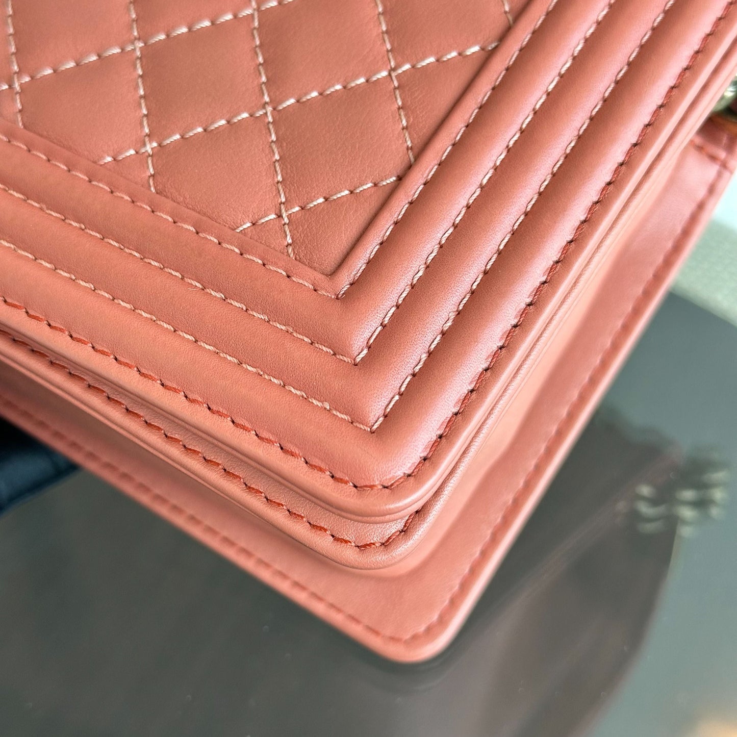 *Calfskin* Boy Old Medium Quilted Smooth Calfskin Leboy Blush AGHW No 20