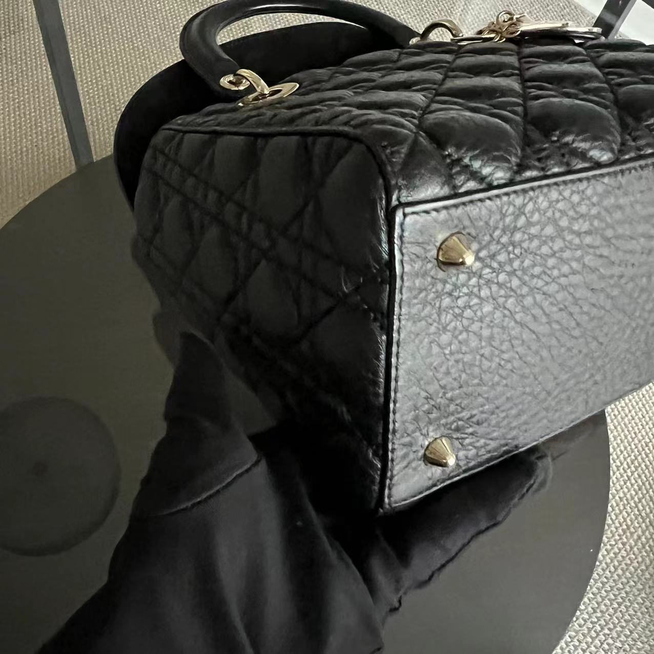 *Calfskin, Flap Version* Lady Medium Cannage Grained Calfskin Black Golden Hardware