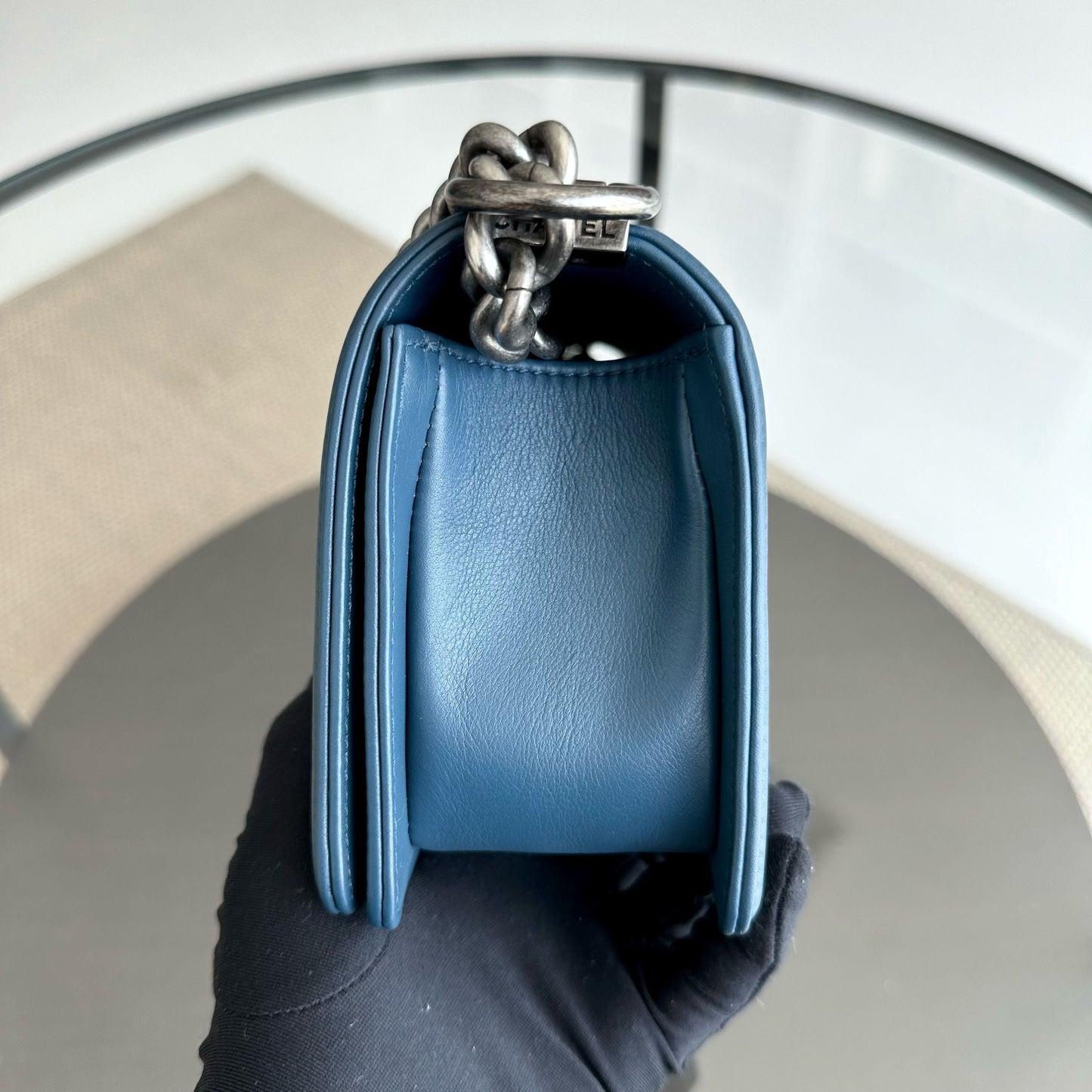 *Calfskin, Like New* Boy Small 20CM Quilted Leboy Calfskin Dark Blue No 26