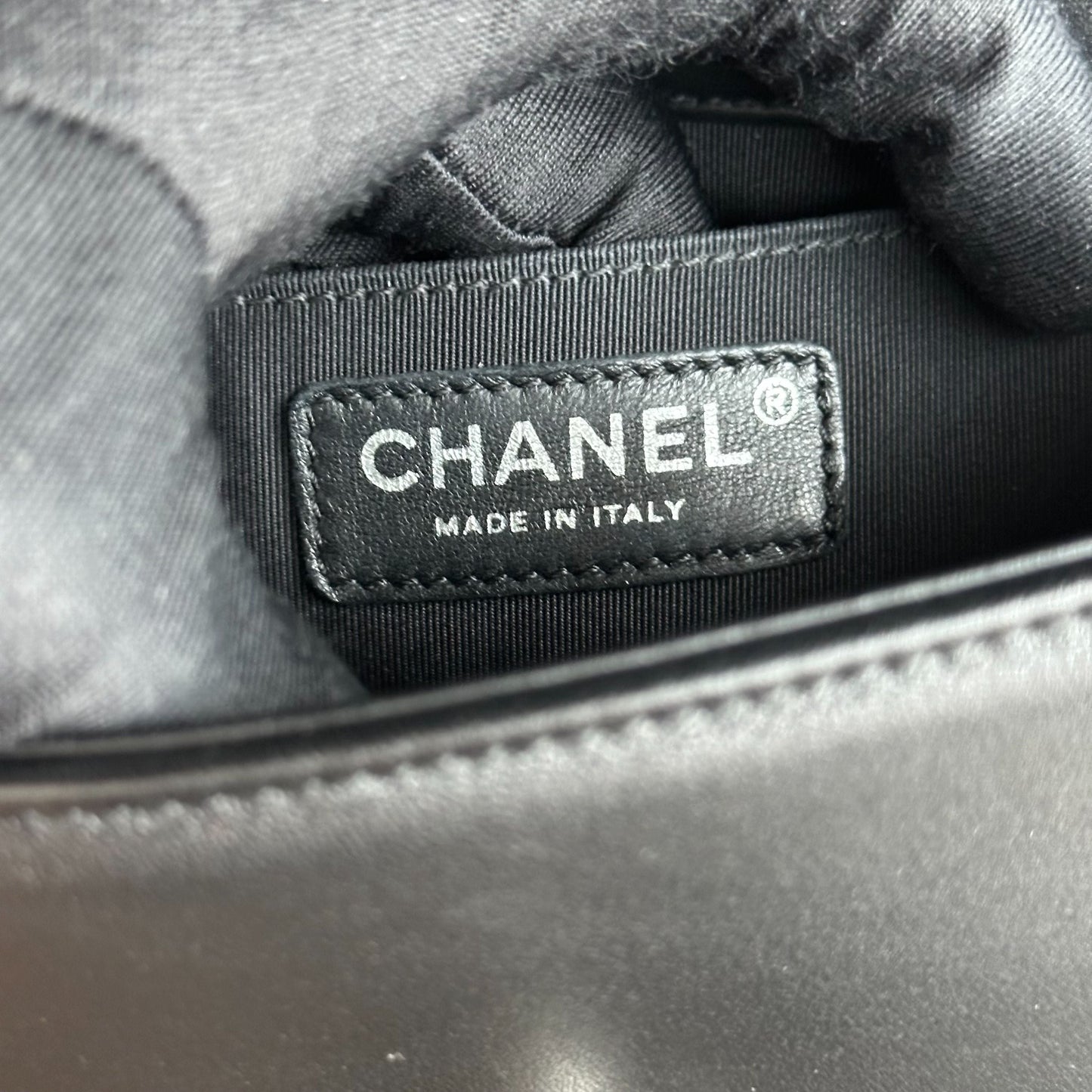 *Calfskin, Like New* Boy Small Chevron Calfskin Leboy Black RSHW No 22