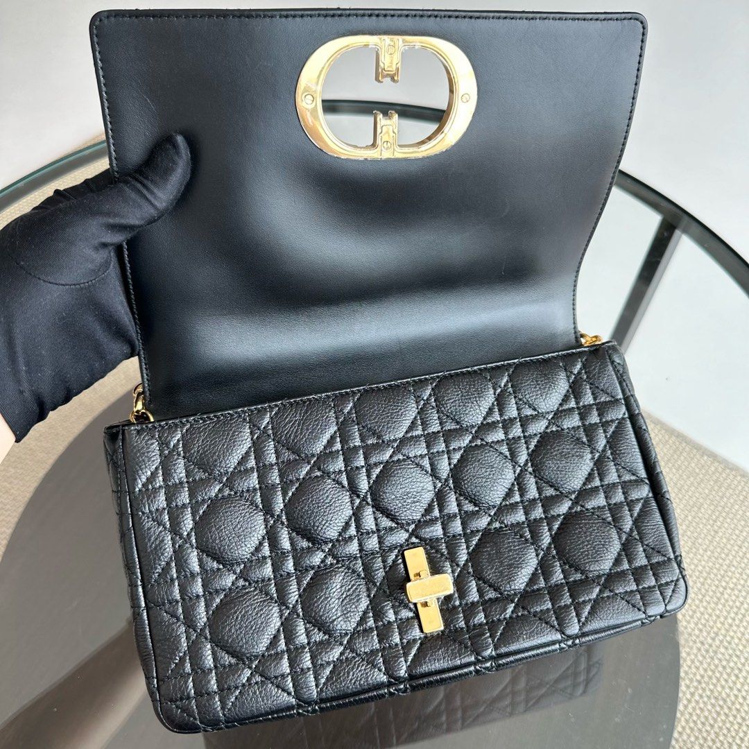 Caro Medium 25CMCannage Calfskin Black GHW