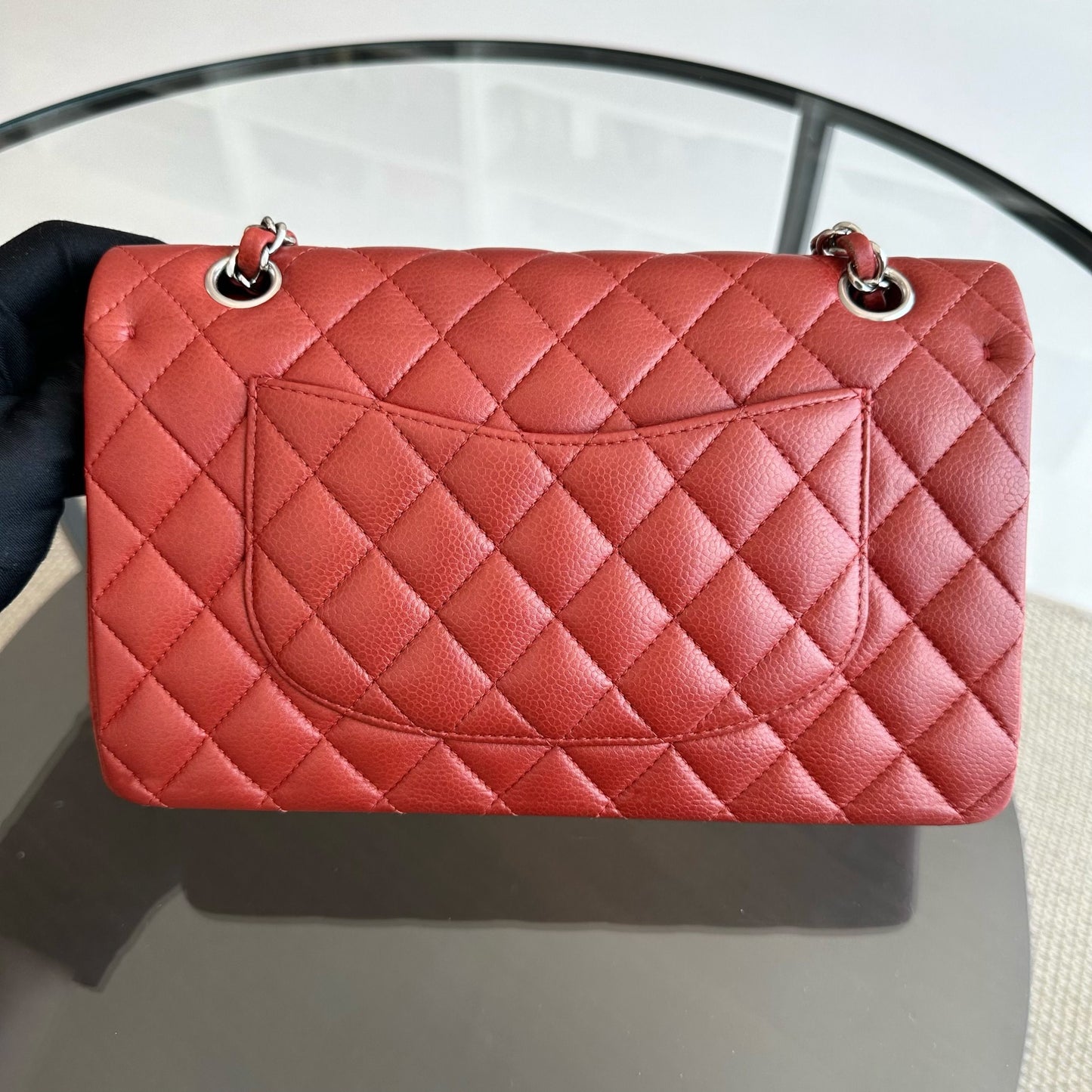 *Caviar* Caviar Medium 25CM Quilted Red SHW No 14