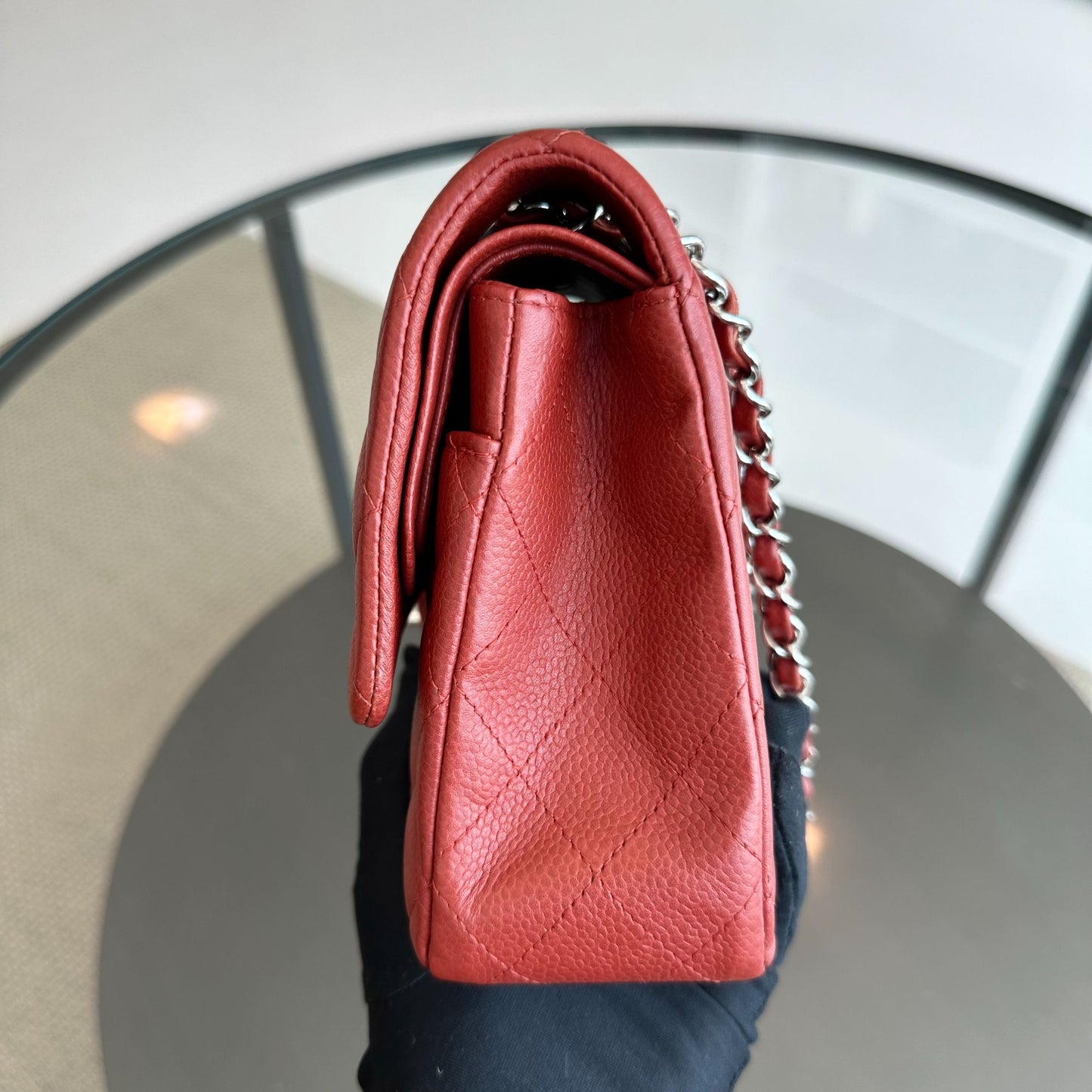 *Caviar* Caviar Medium 25CM Quilted Red SHW No 14