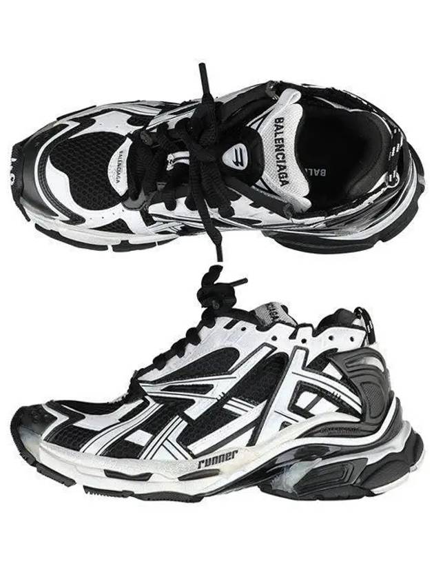 Luxury Balenciaga  Men's Runner Low Top Sneakers White Black