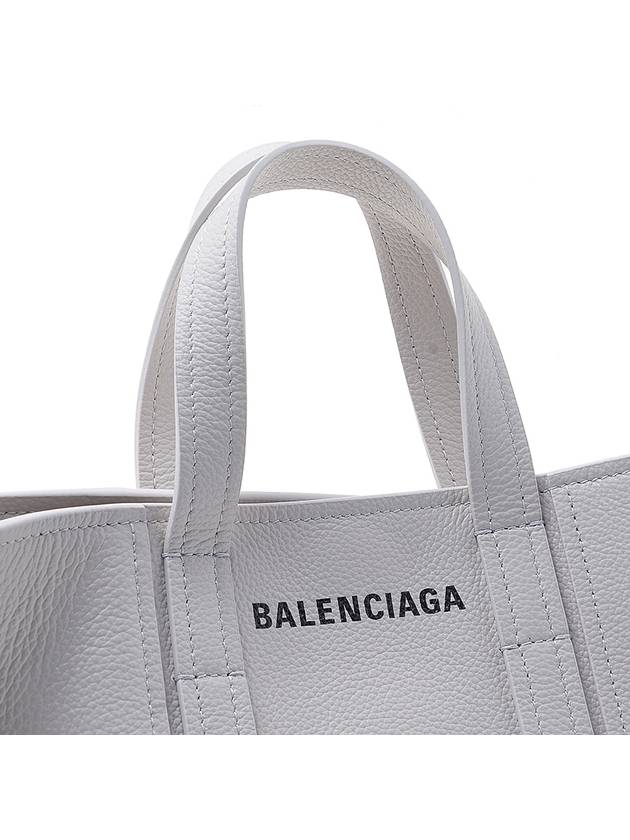 Luxury Balenciaga  Calfskin Everyday Tote Bag White