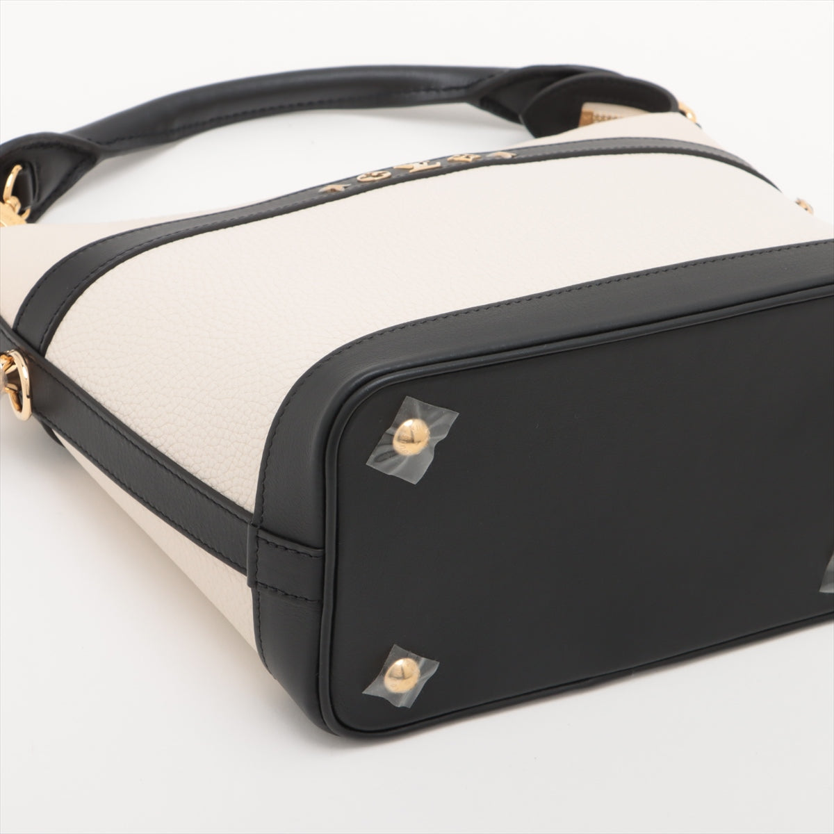 Louis Vuitton LV logo cruiser PM M57813   responsiveness