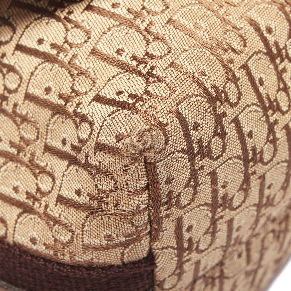 Street Chic Trotter Shoulder Bag