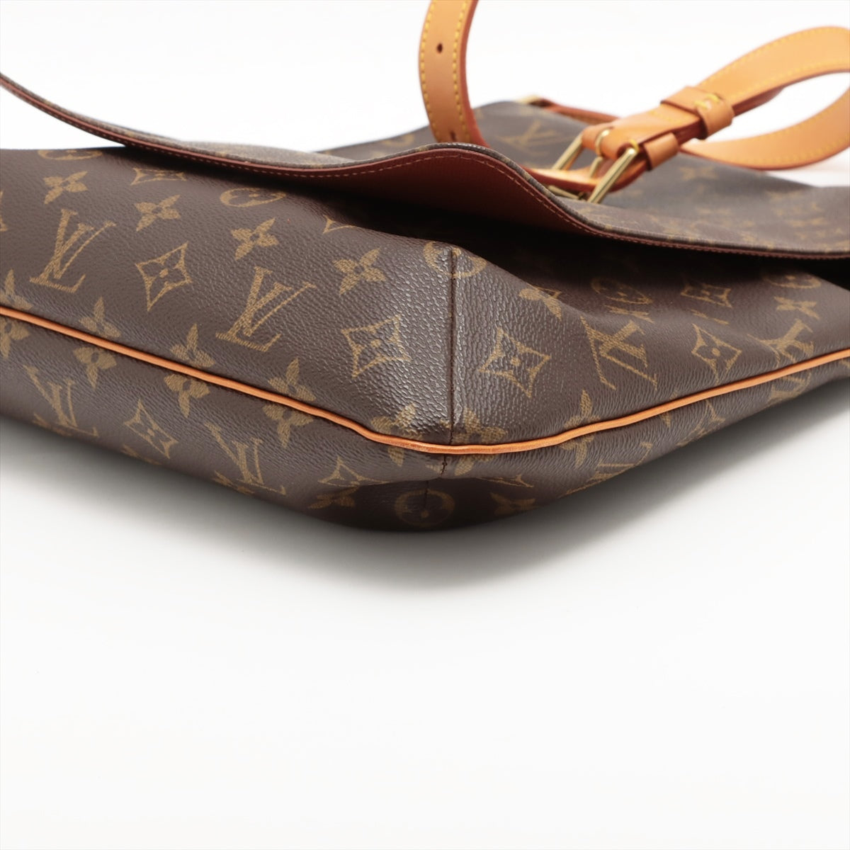 LOUIS VUITTON Musette Shoulder Bag in Monogram M51256