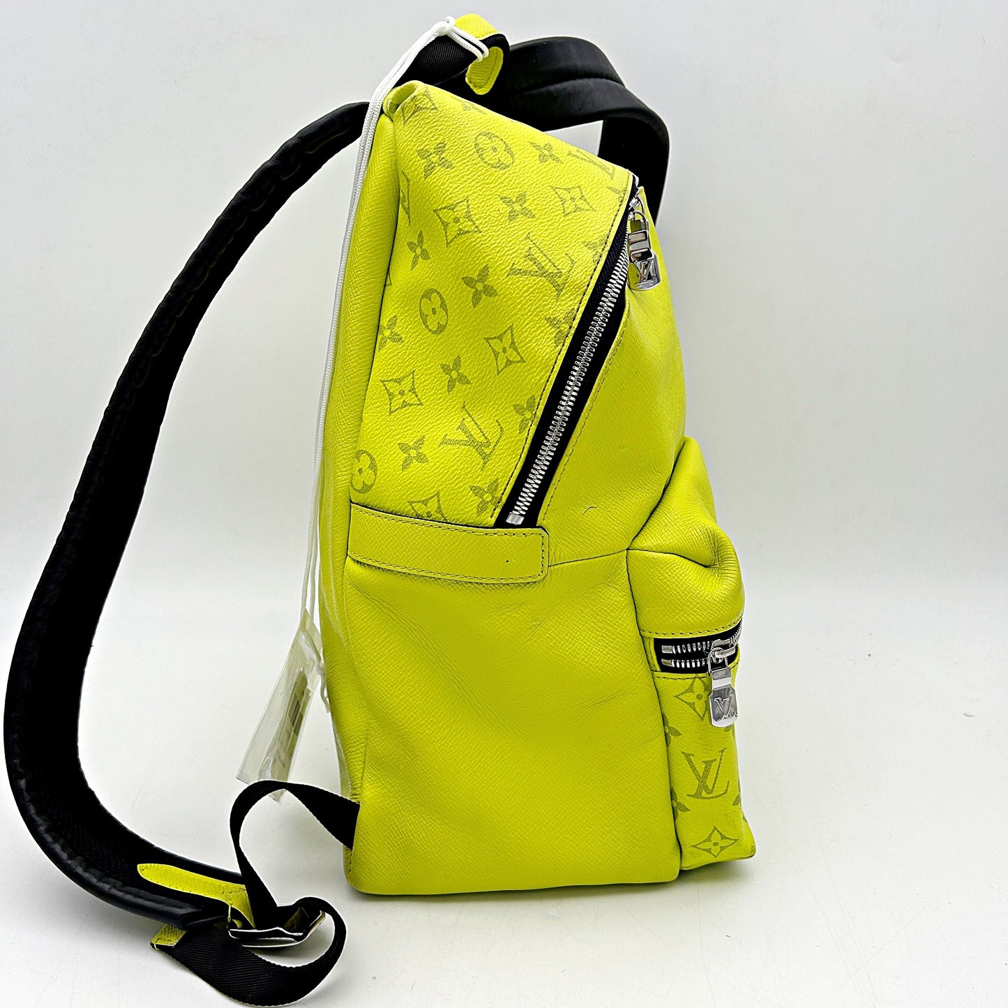LOUIS VUITTON Taiga Monogram Discovery Backpack PM Yellow LA36874
