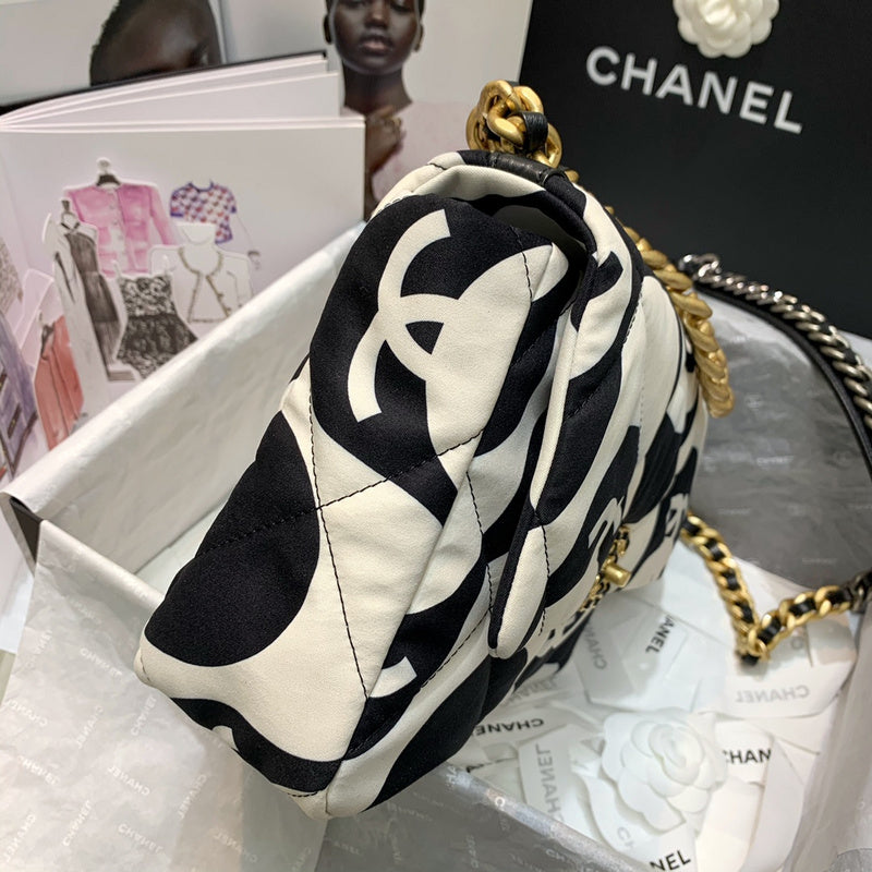 The Arid Bag Shop new Luxury  - Chanel Bags - 527