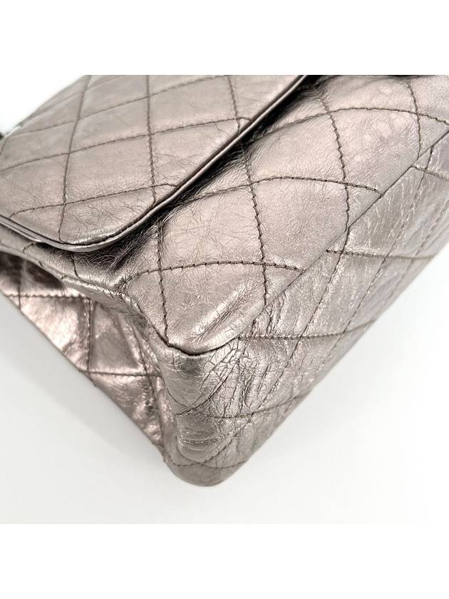Metallic Vintage Jumbo 2 55 Shoulder Bag and Crossbody Chanel