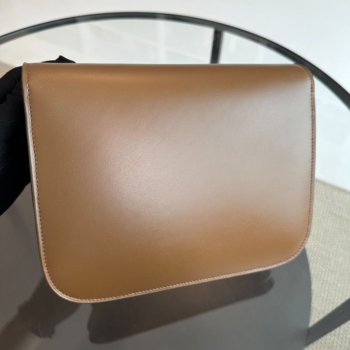 Celine Classic Box Medium Smooth Calfskin Leather Caramel GHW