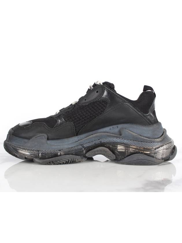 Luxury Balenciaga  Triple S Dirty Black 41 Domestic 260