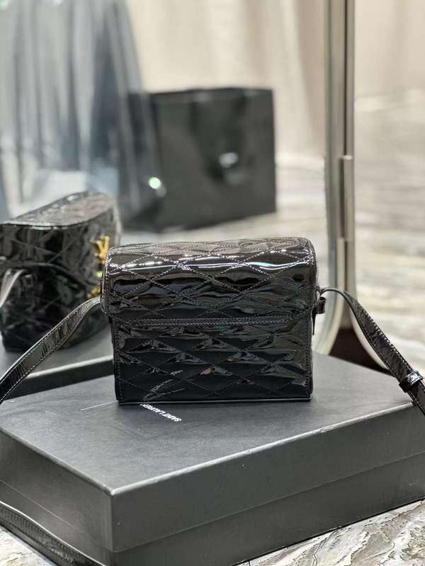 Yves Saint Laurent - Bags - The Wells Bags  542