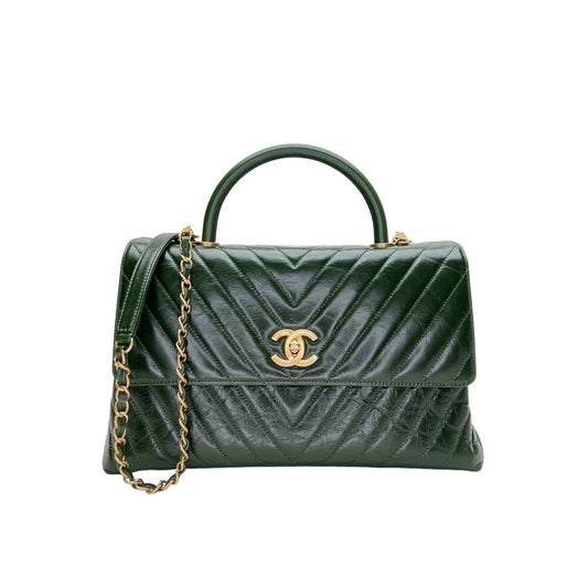 Chanel Coco Handle Green Coco chevron Top handle bag in Calfskin, Gold Hardware S2404528AN