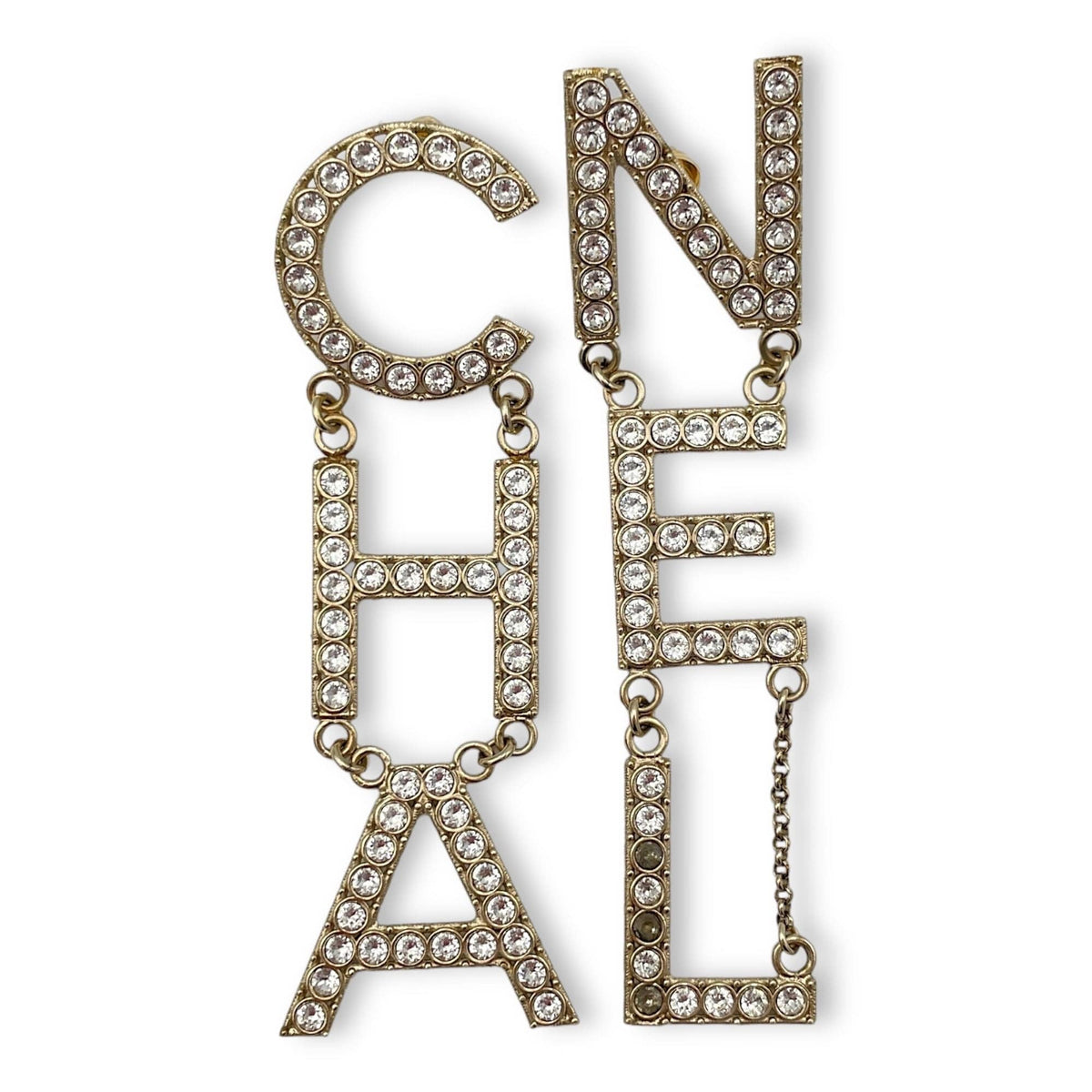Chanel Gold Earrings in Chanel, Light Gold hardware C2410-001856VZ
