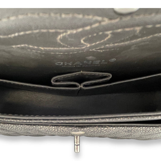 Chanel  Timeless Classic Flap Medium Shoulder bag in Caviar leather, Gunmetal Hardware C2406044CH