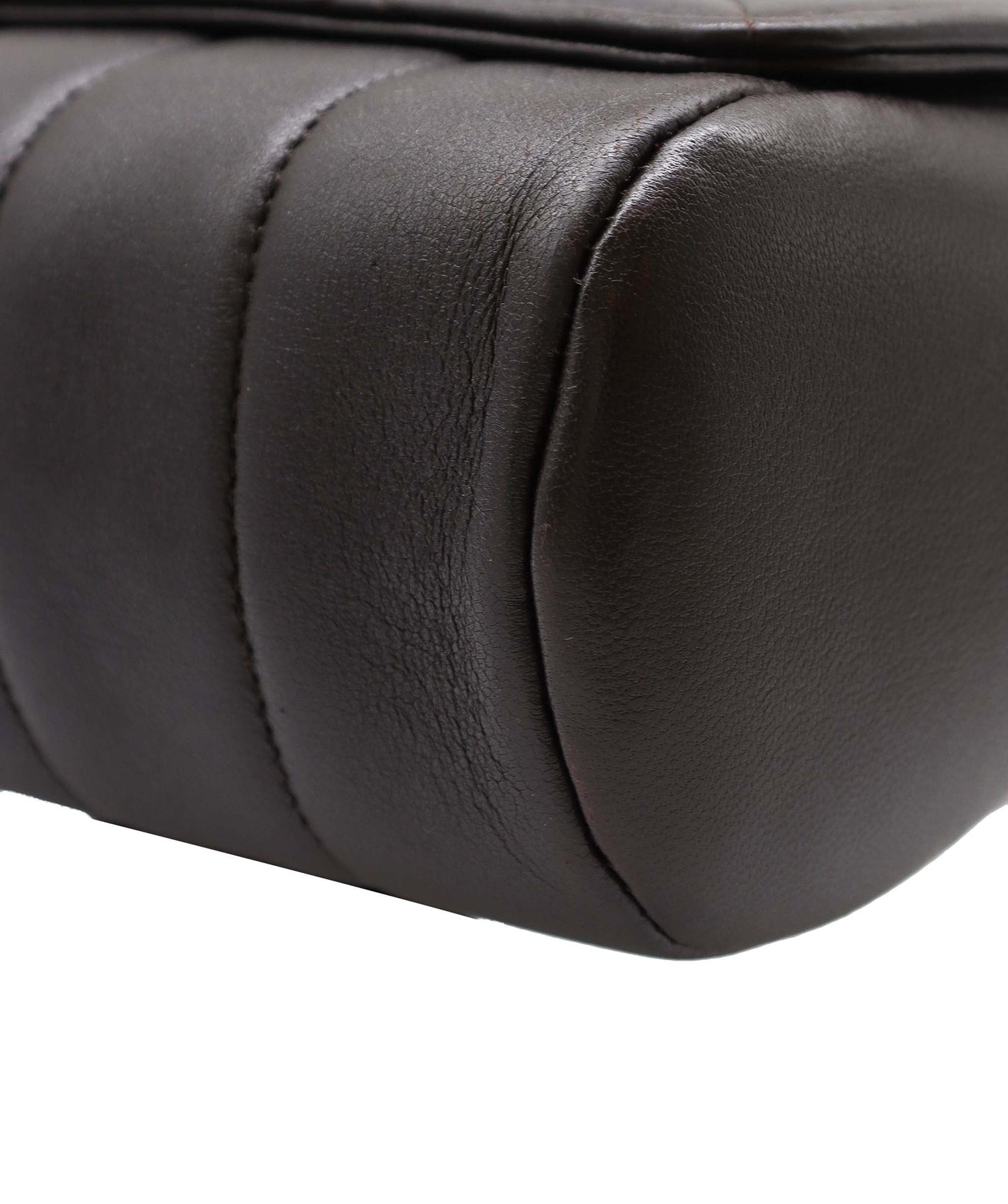 CHANEL VINTAGE MATELASSE SHOULDER BAG - DXBS2750