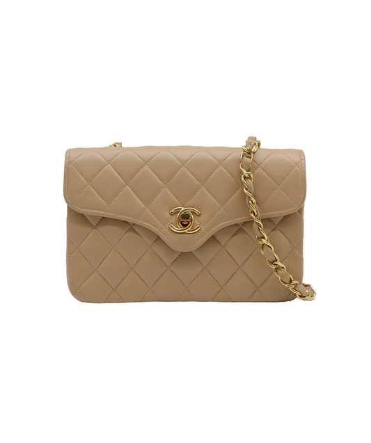 CHANEL VINTAGE MATELASSE CHAIN SHOULDER BAG BEIGE LAMB SKIN 	 DXBS3087
