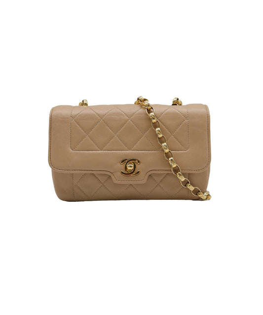CHANEL VINTAGE MINI BIJOU CHAIN SHOULDER BAG BEIGE LAMB SKIN 90199509 DXBS3086