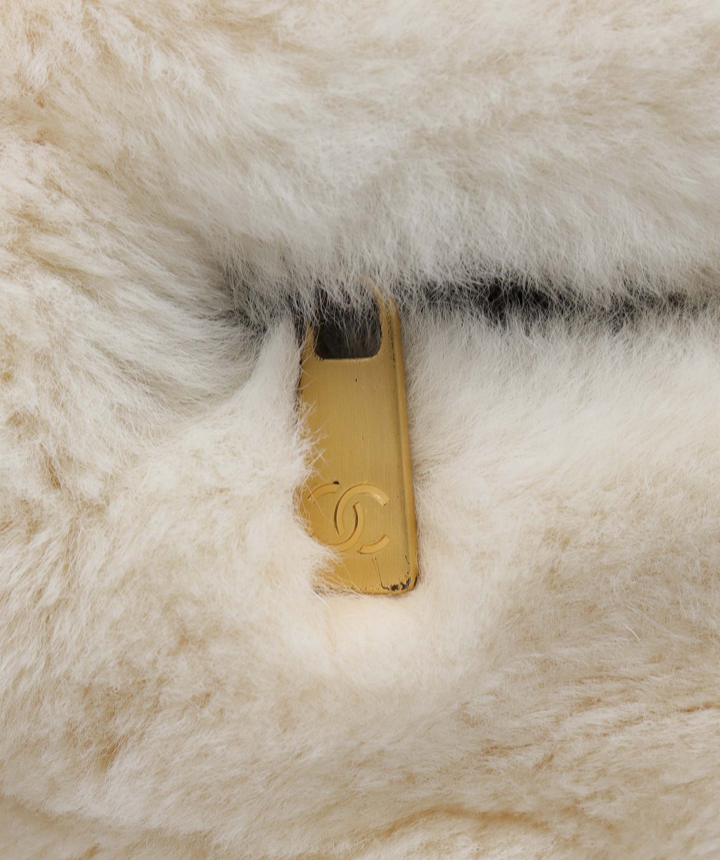 Vintage Chanel Fur Muff Bag Hand Warmer Chain Shoulder bag - DXBS3066