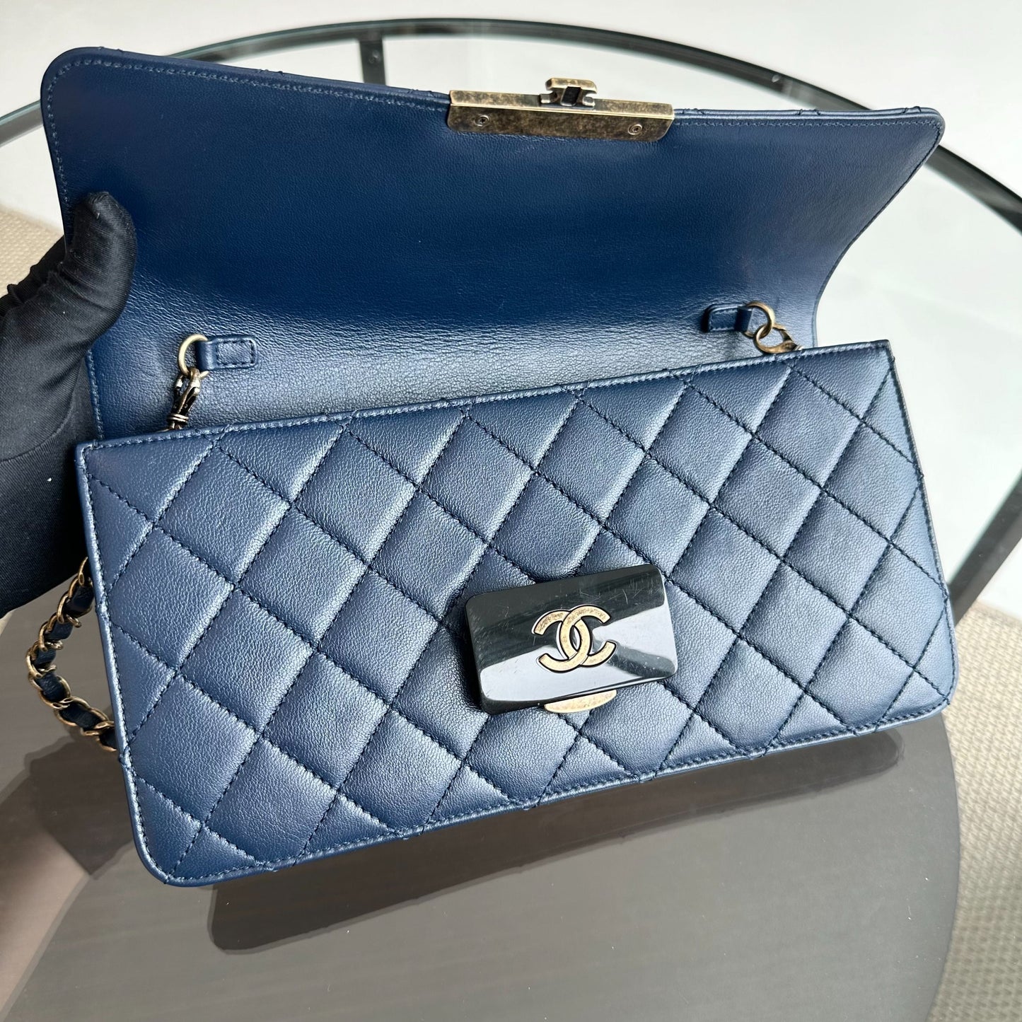 Beauty Lock Flap Quilted Dark Blue Shoulder Bag No 22
