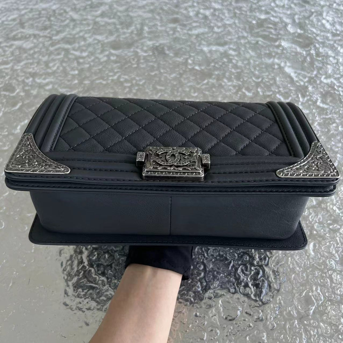 Boy Limited Edition Old Medium 25CM Quilted Grained Calfskin With Metal Edegs Grey Gray Leboy RSHW No 19