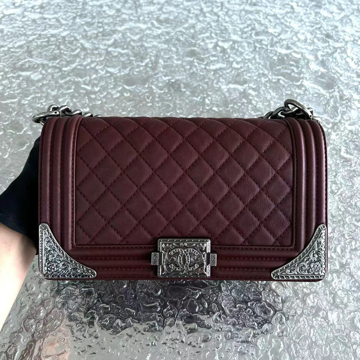 Boy Limited Edition Old Medium Quilted Grained Calfskin With Metal Edegs Burgundy Leboy RSHW No 19