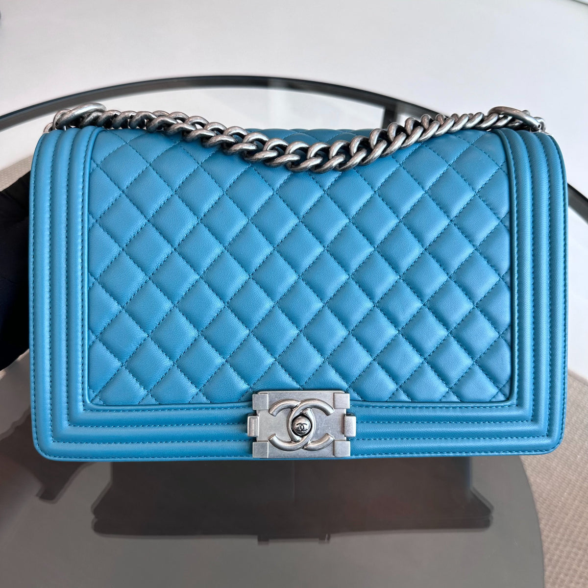 Boy New Medium 28CM Quilted Lambskin LeBoy Blue SHW No 19